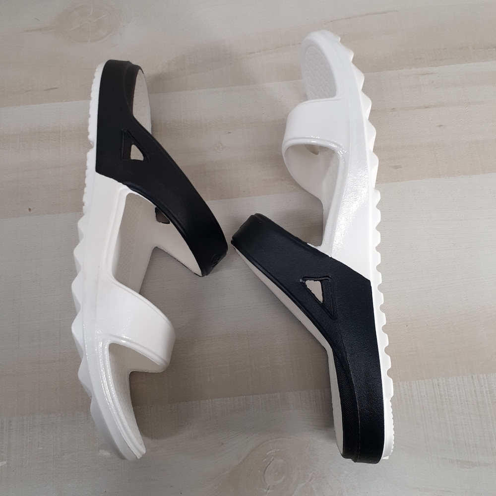 Spenco Fusion Black & White Slide Sandals Womens Size 10 Wide - Picture 3 of 9